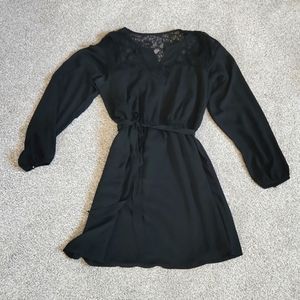 Forever 21 Black Lace Long-Sleeve Dress